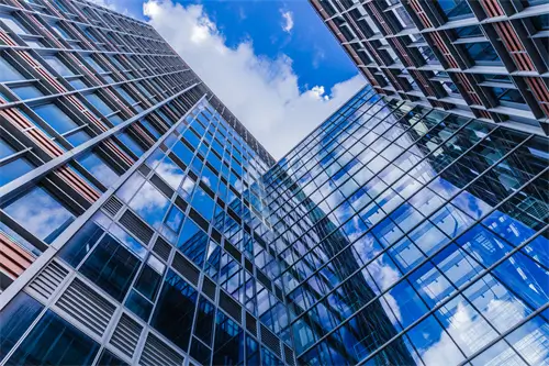 没熟人适合去哪里旅游